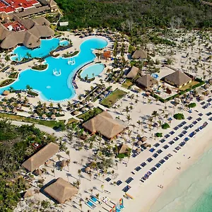 5* Semesteranläggning (resort) Grand Palladium White &